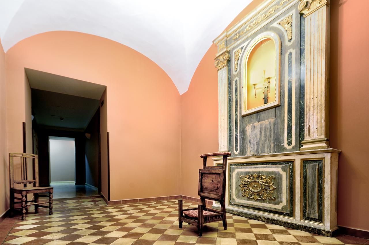 Hotel Ahc Palacio Coria Bagian luar foto