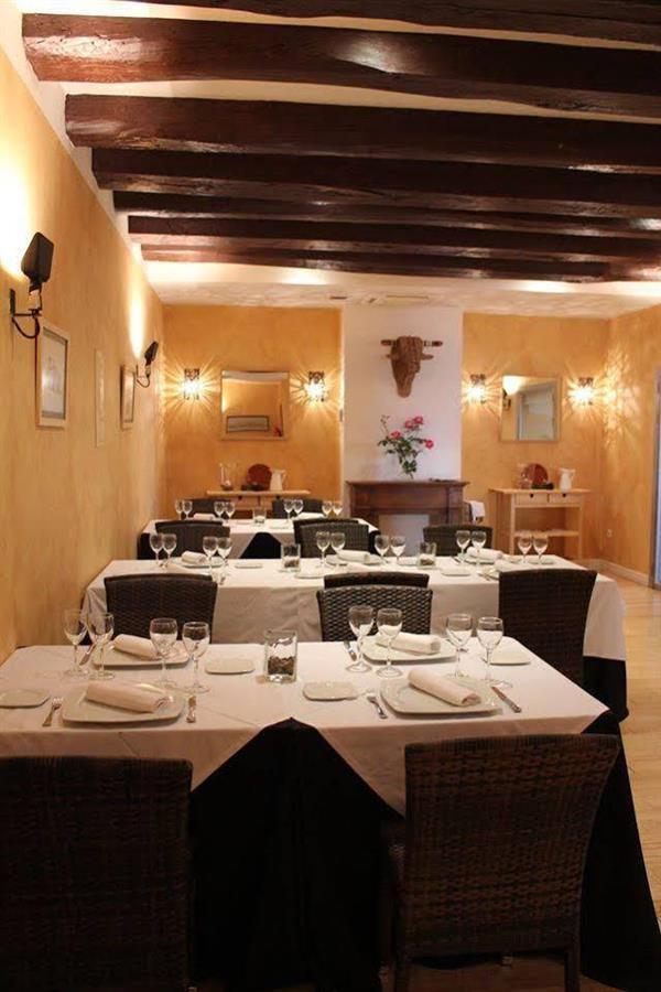 Hotel Ahc Palacio Coria Bagian luar foto
